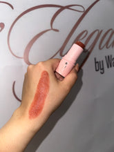 Cargar imagen en el visor de la galería, Mini Lip &amp; Cheek Blush Stick
